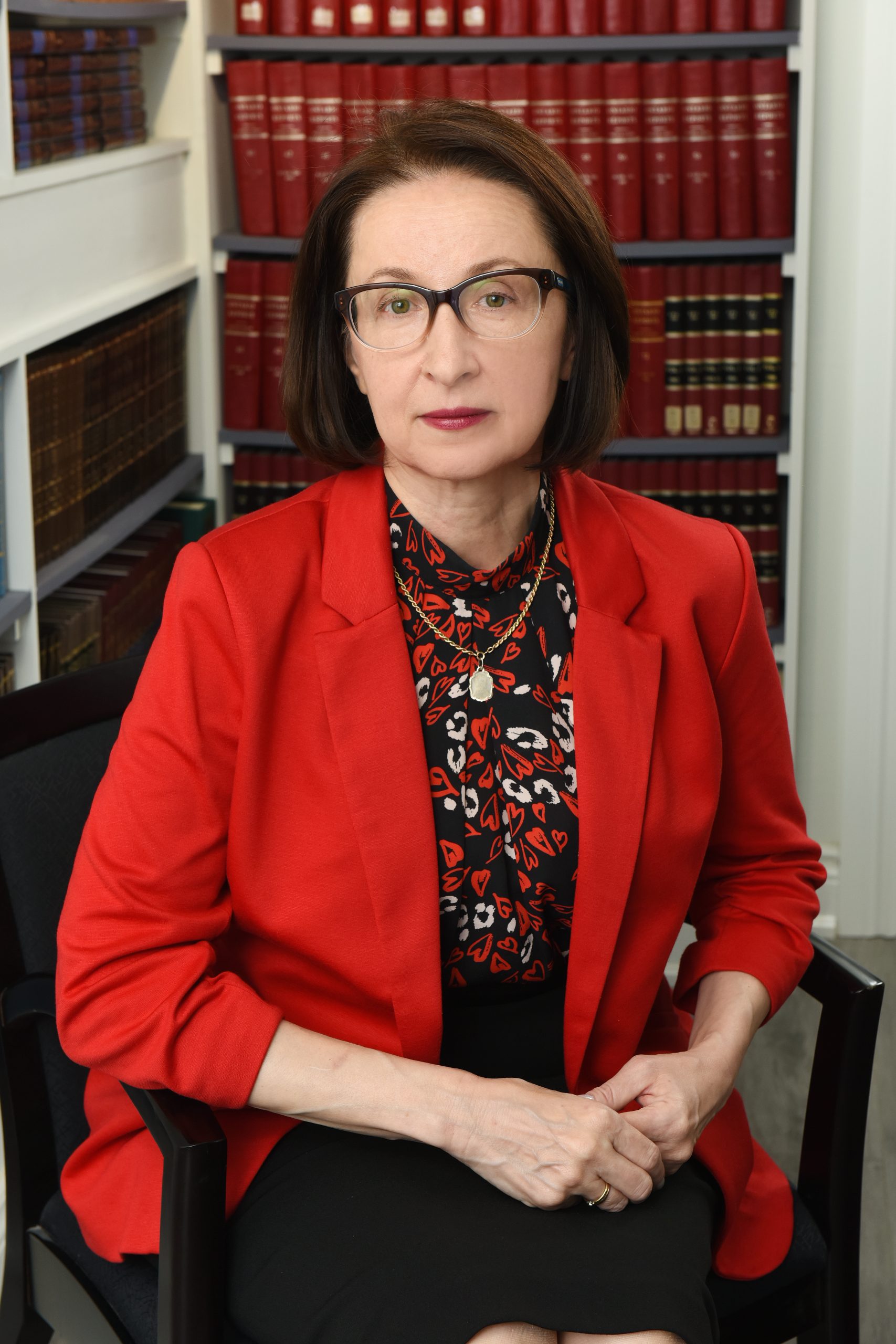 Nina Karaeva, Legal Assistant